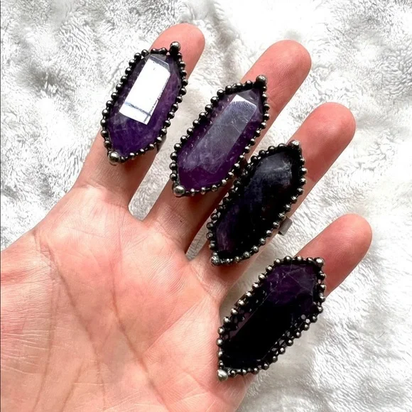 Huge Amethyst Psychic Intuition Ring - Picture 5 of 9